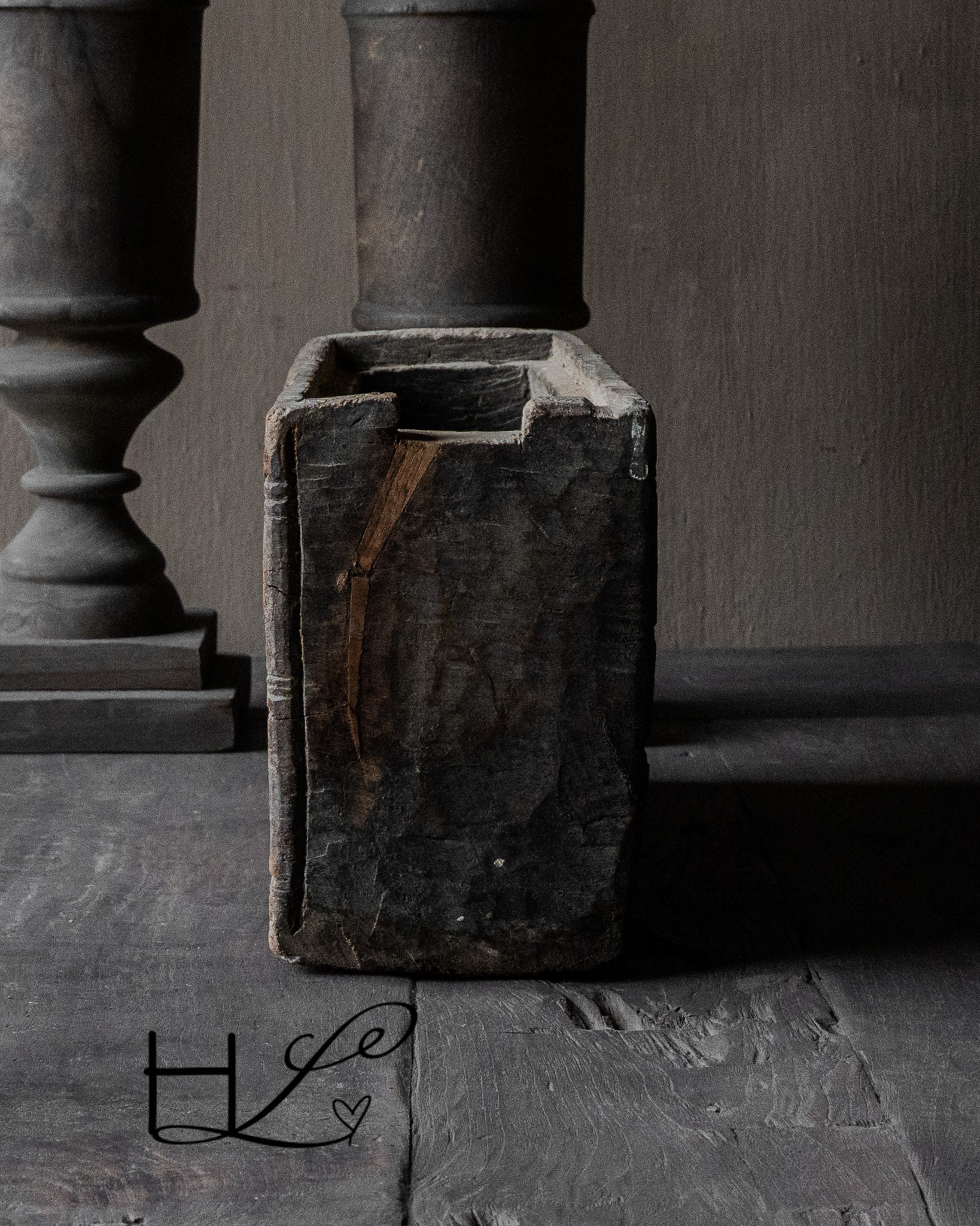 Old wooden grain trough India – Hoffz-5