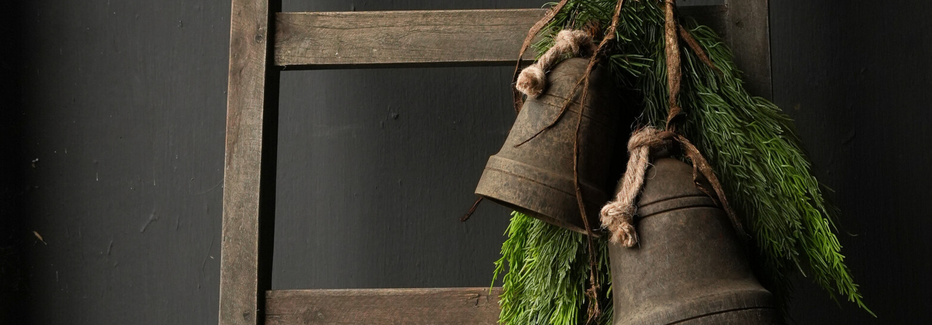 Stabile hölzerne Weihnachtsglocke