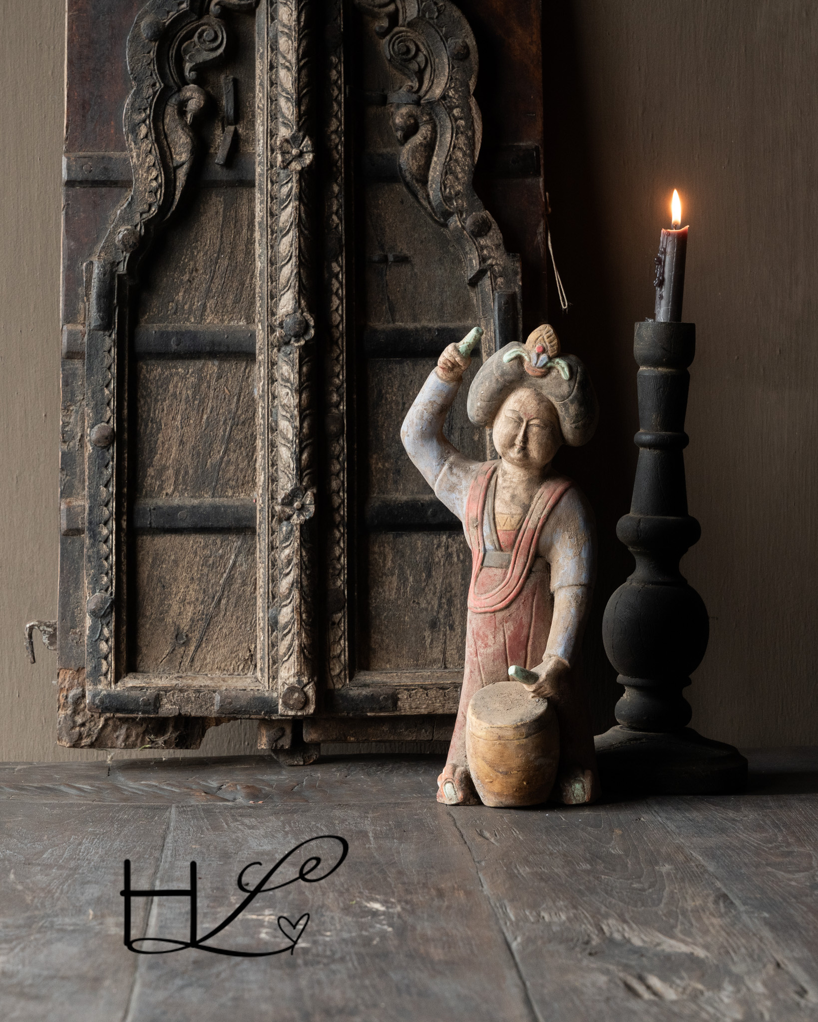 Steingutfigur Dicke Dame-1