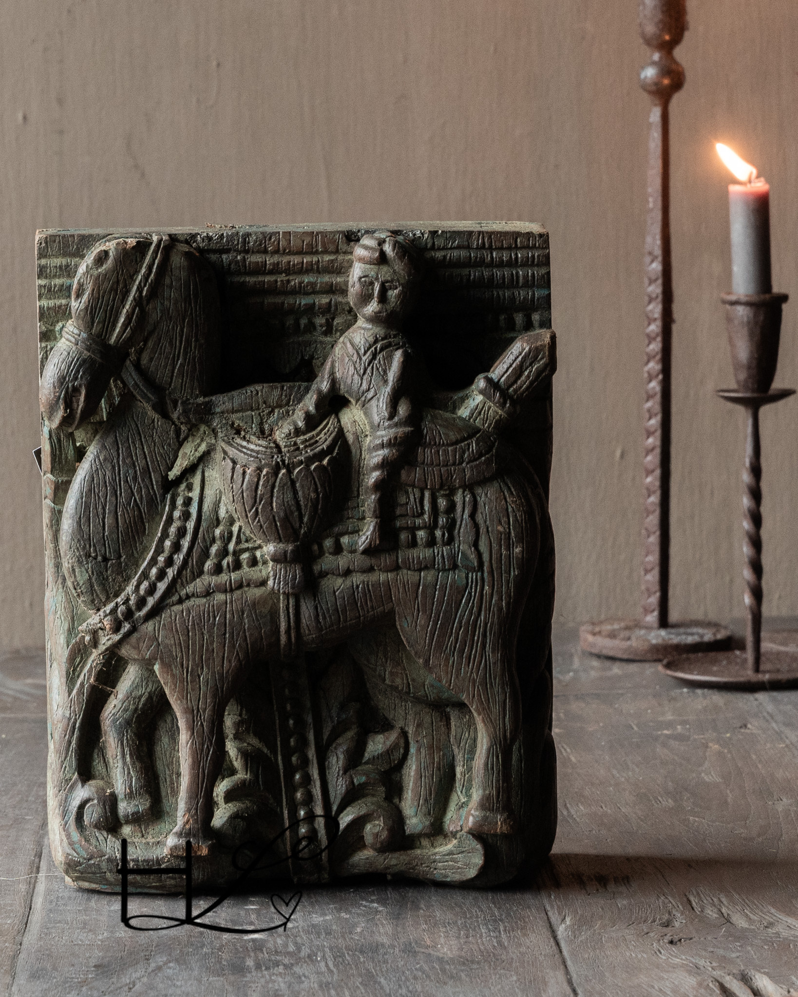 Unique hand-carved wooden ornament – India-1