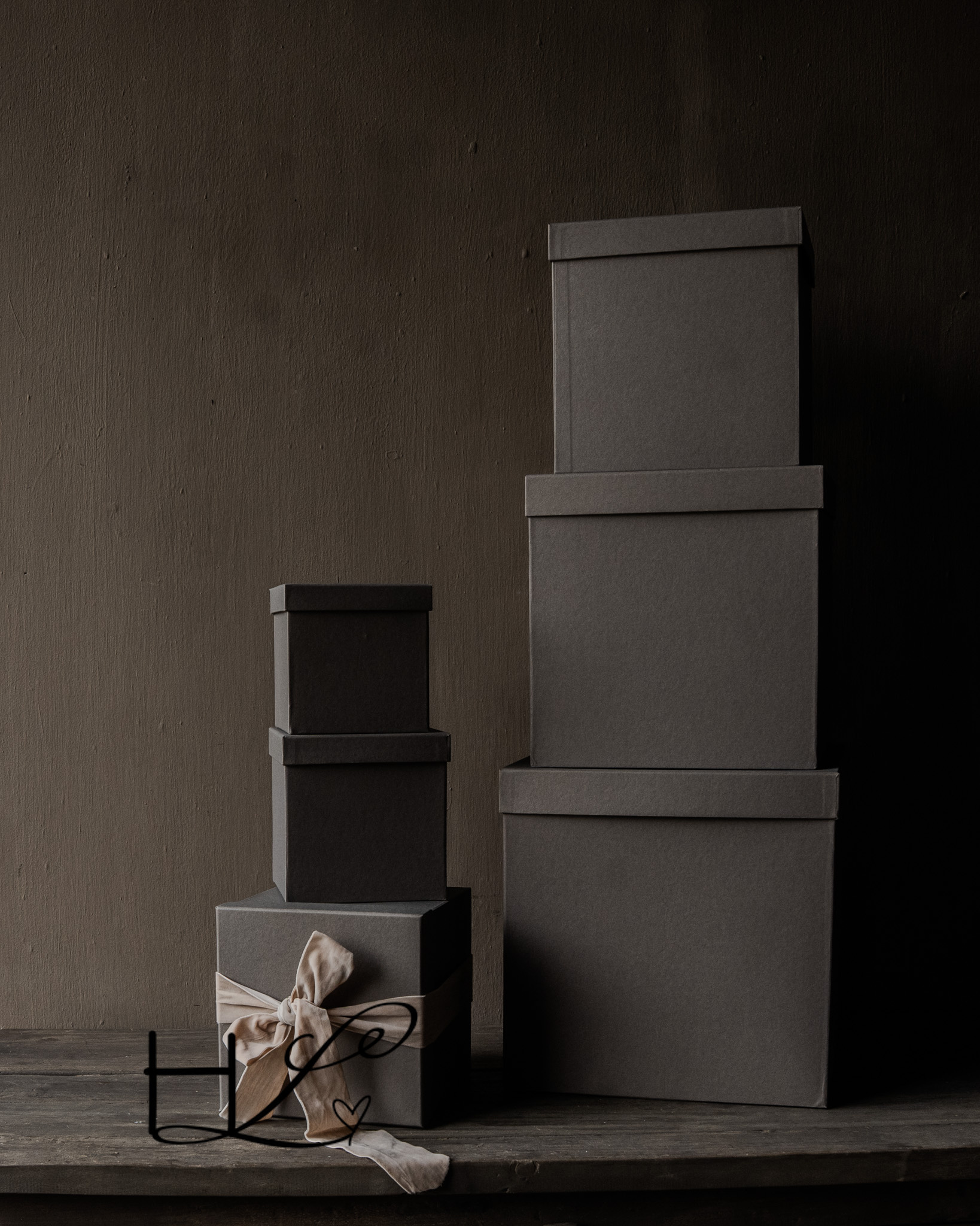 Set of six square gift boxes-1