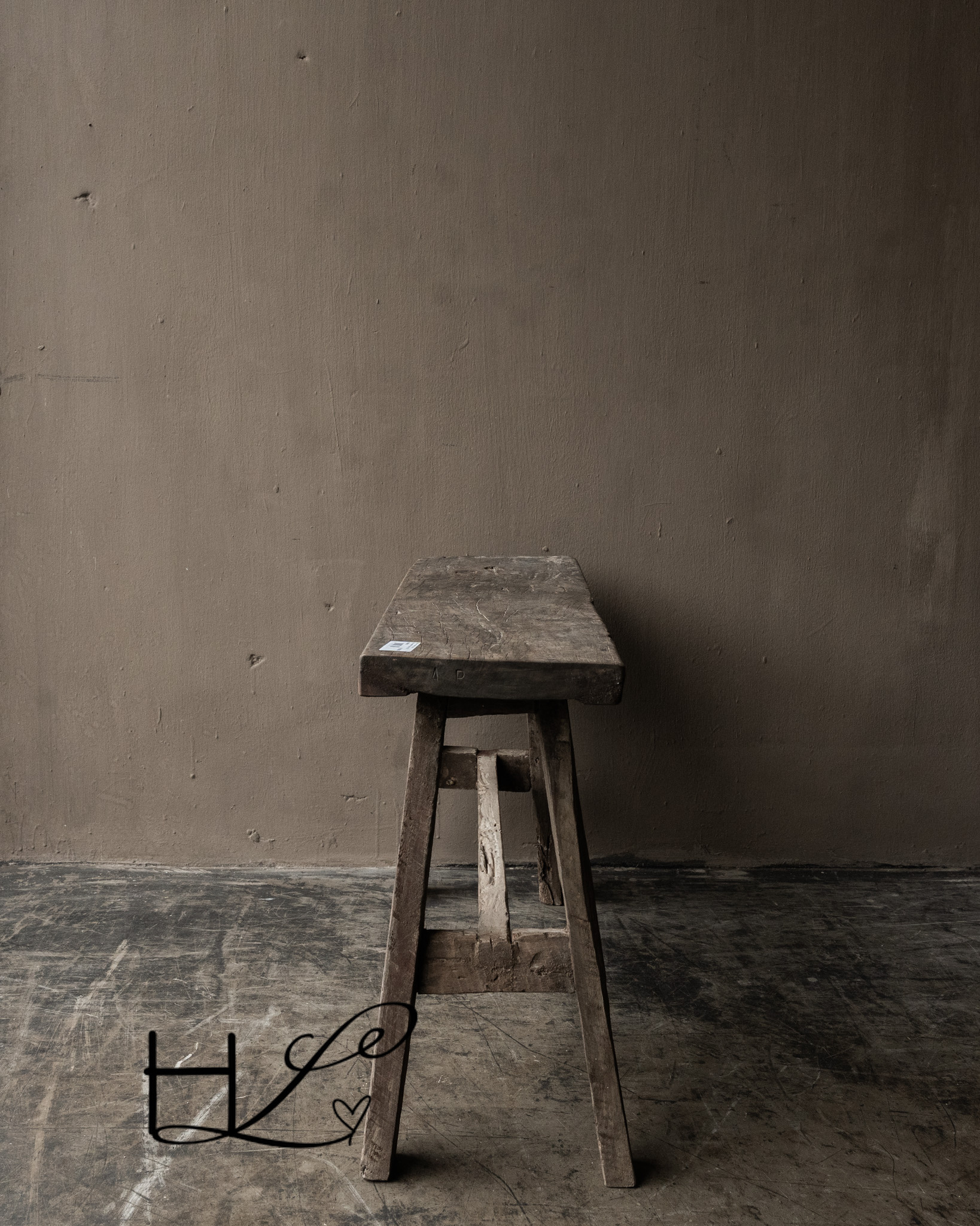 Old Farm Bench Aura Peeperkorn-7