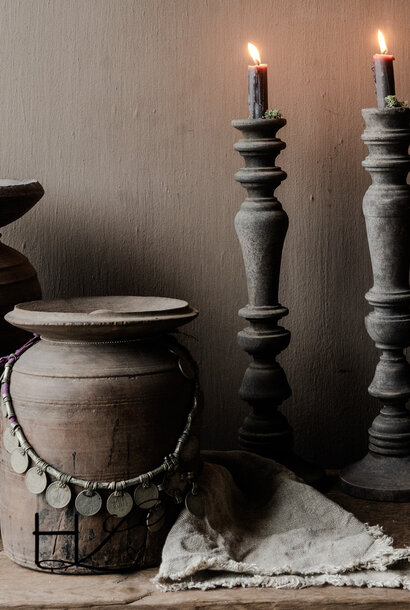 Original Old wooden Hoffz Nepalese Jar / Pot with lid