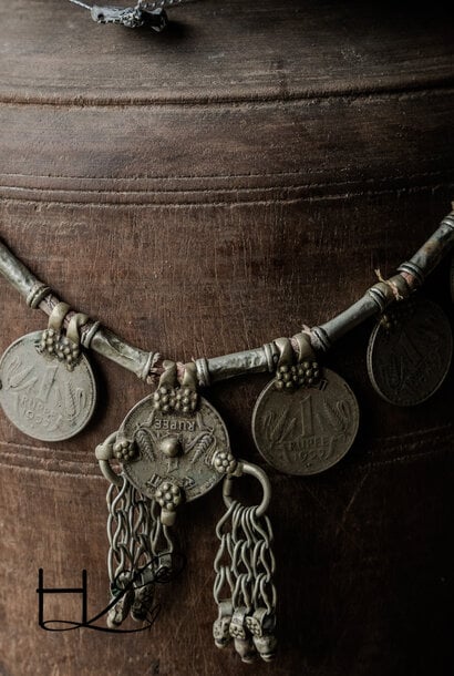 Unieke oude muntenketting – decoratief object (India)