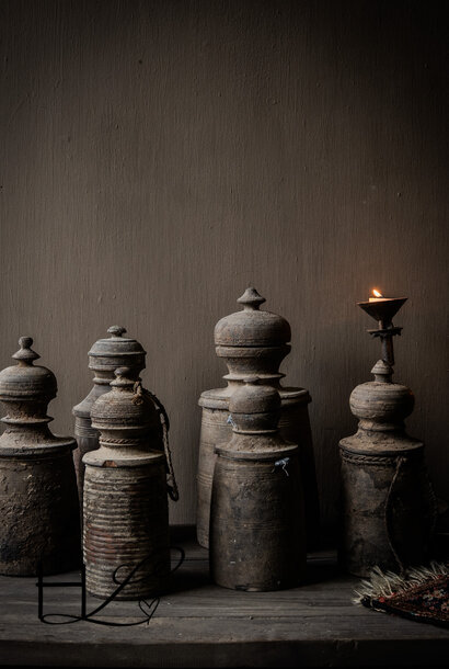 Original Old wooden Nepalese Jar / Pot with lid HOFFZ