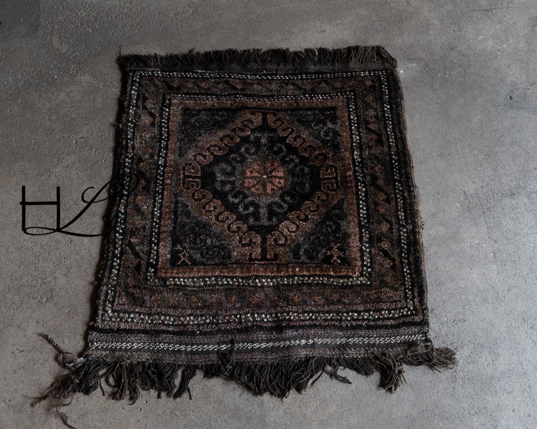 Vintage tablecloth or saddle cloth-2