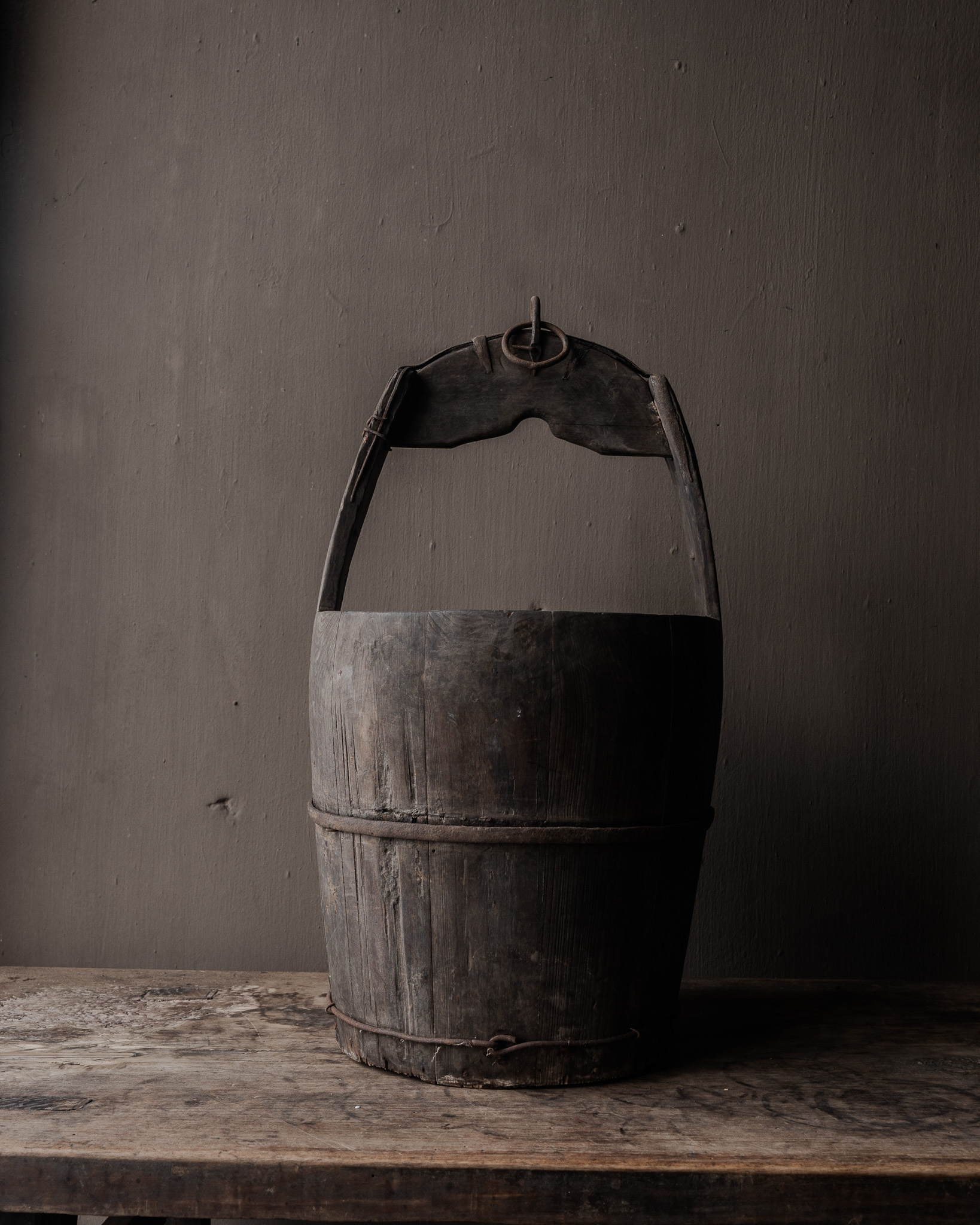 Authentischer alter Holzeimer-2