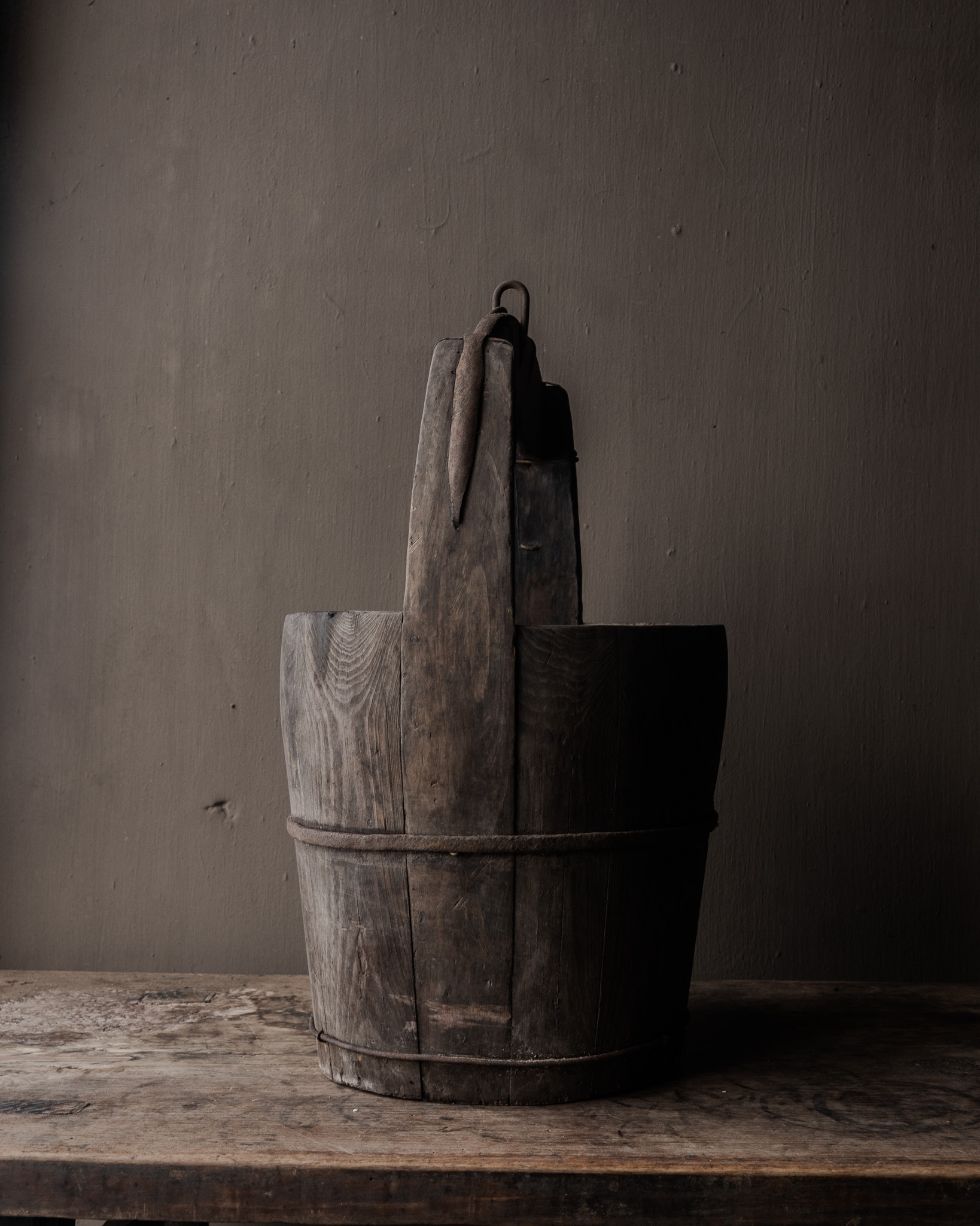 Authentischer alter Holzeimer-3