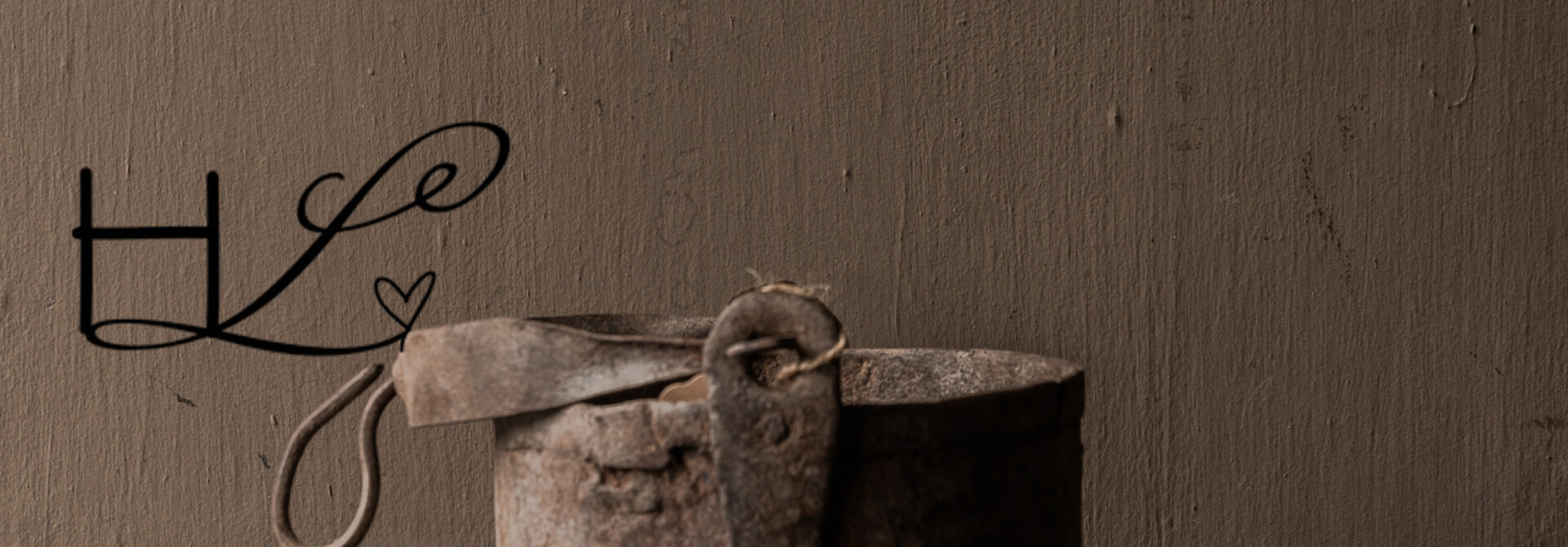 Alter Metalleimer/Topf – einzigartiges antikes Stück