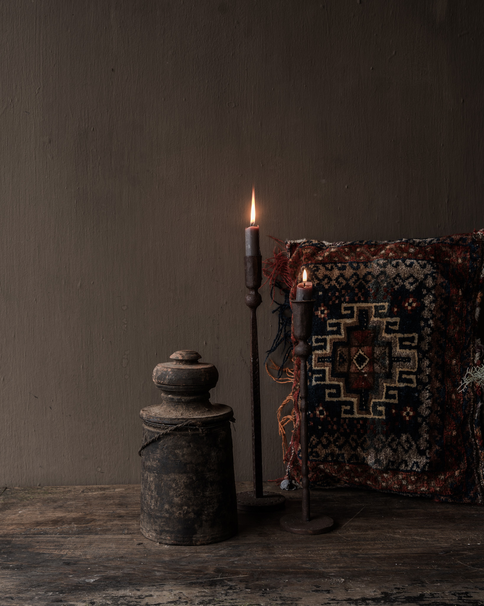 Original Old wooden Nepalese Jar / Pot with lid HOFFZ-2