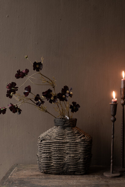 Uniek oud leem mandje /kruik