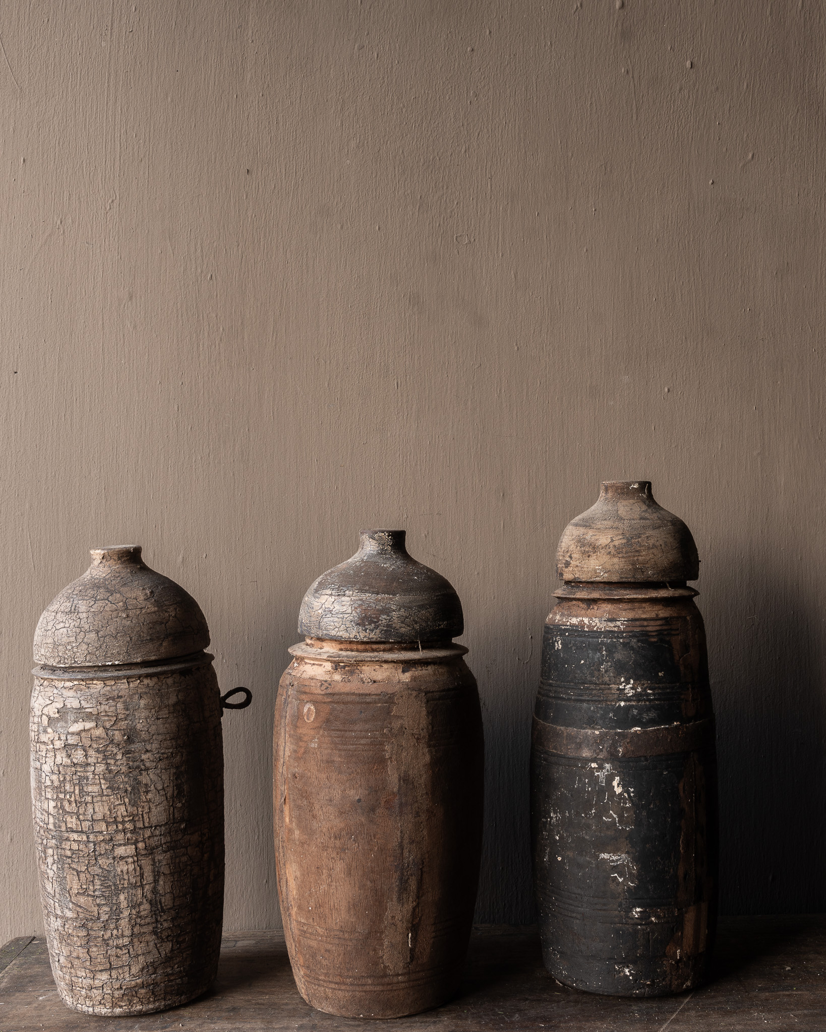 Nepalesischer alter Holztopf, Krug mit Deckel-3