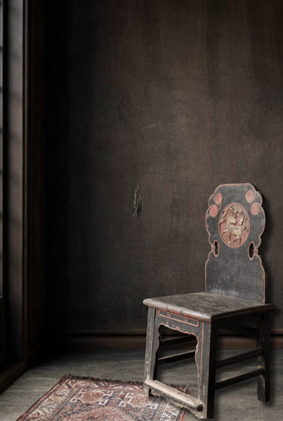 Einzigartiger Fund: Antiker indischer Holzstuhl