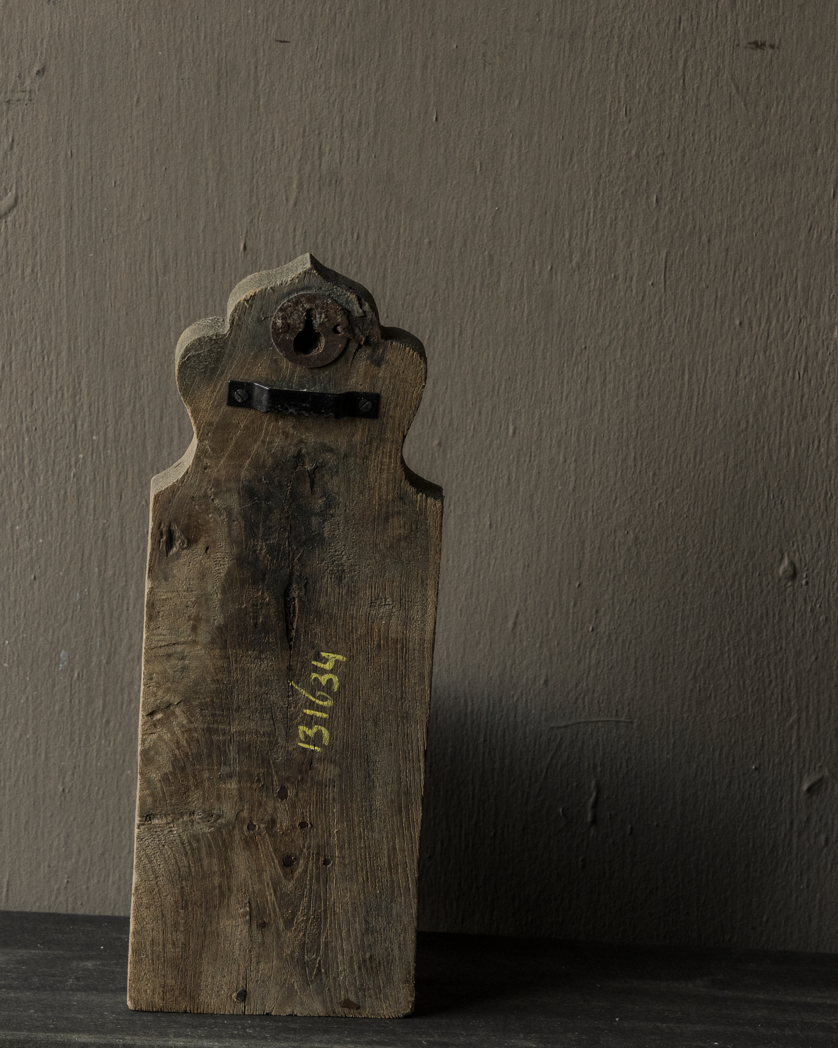 Unique wooden wall candlestick – hand-carved India-2