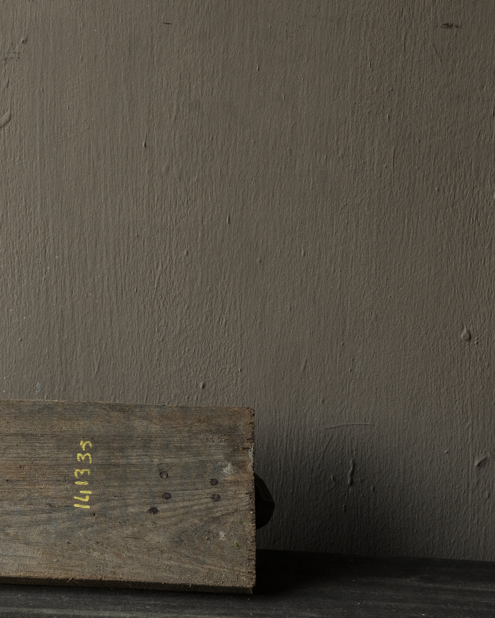 Unique wooden wall candlestick – hand-carved India-3