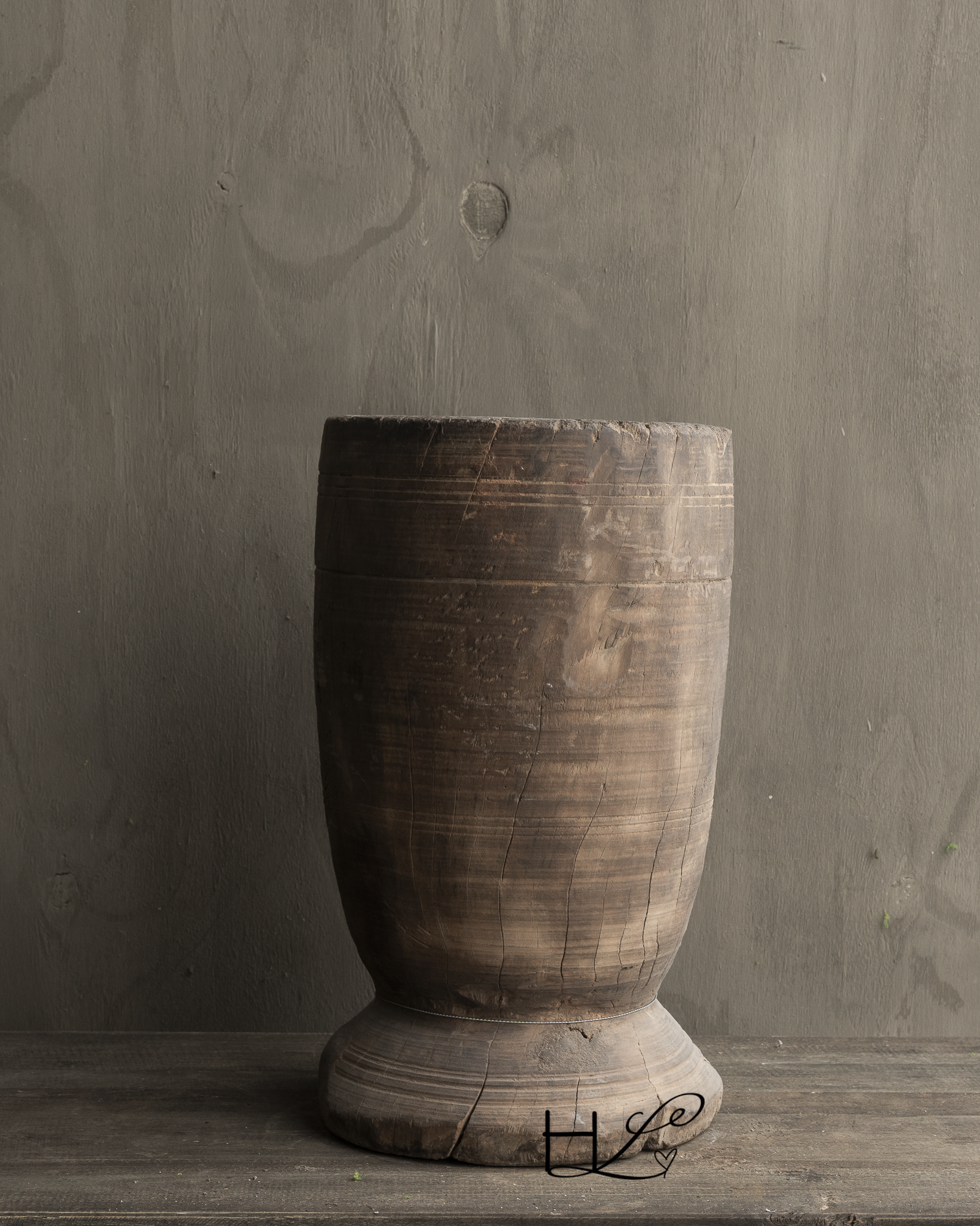 Robuster alter Holzmörser / Topf – HOFFZ-3