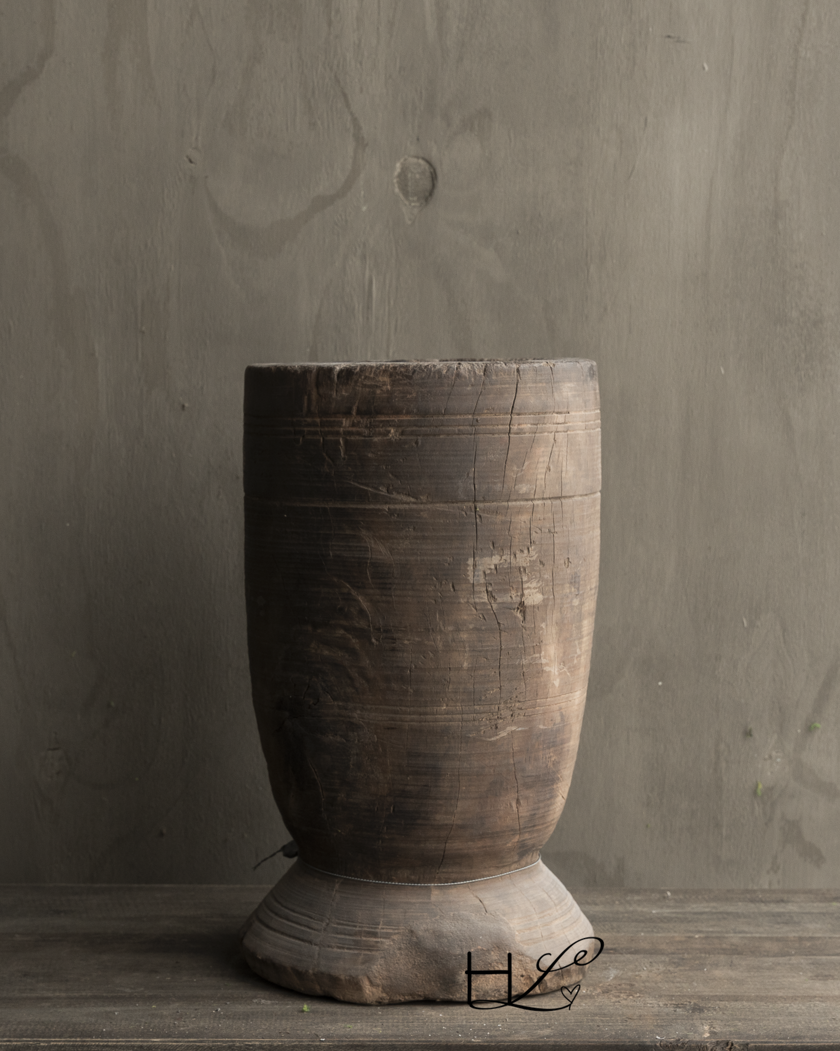 Robuster alter Holzmörser / Topf – HOFFZ-5