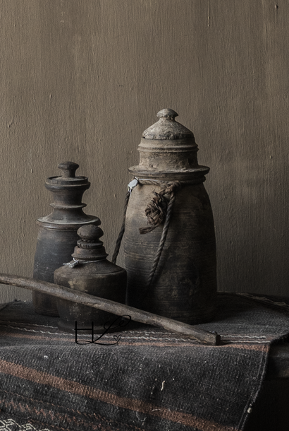 Originele Oud houten Nepalees  Kruikje  /Potje  met deksel   HOFFZ