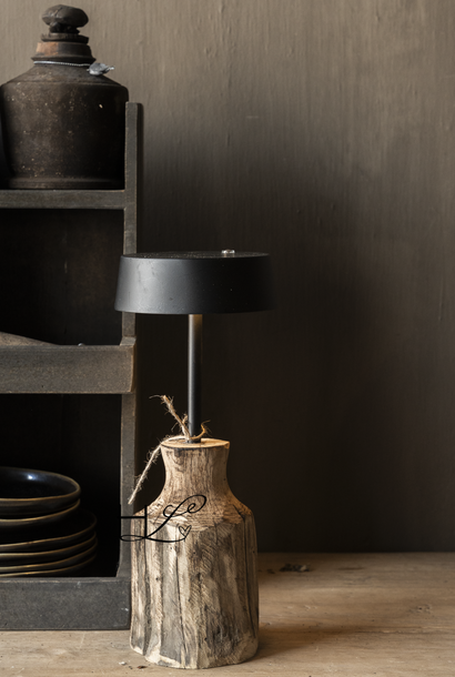 Sturdy wooden table lamp – approx. 15 × 15 × 41 cm