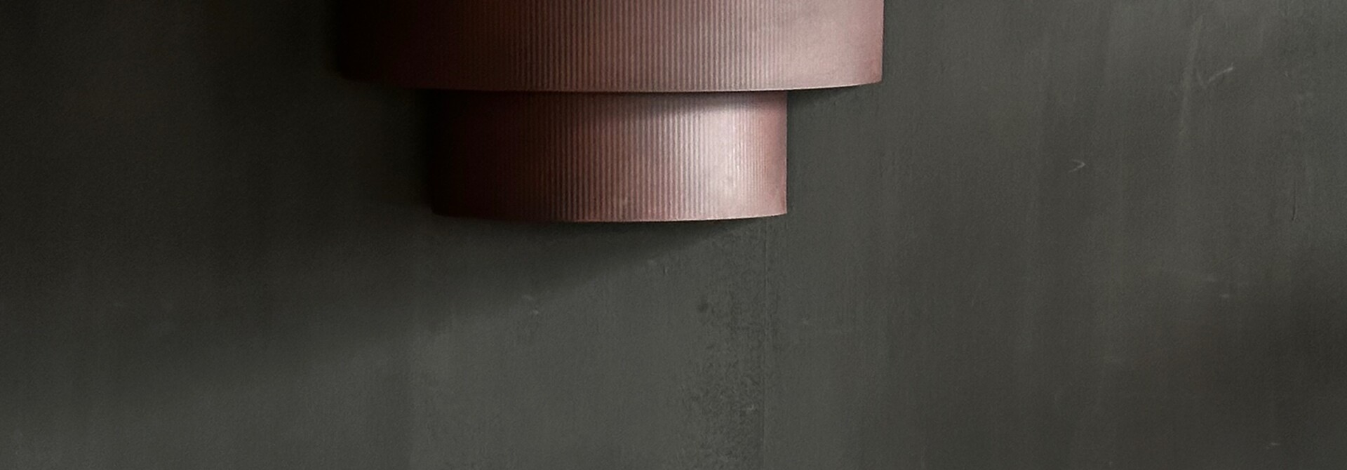 HOFFZ verweerd metaal muurlamp Rohan