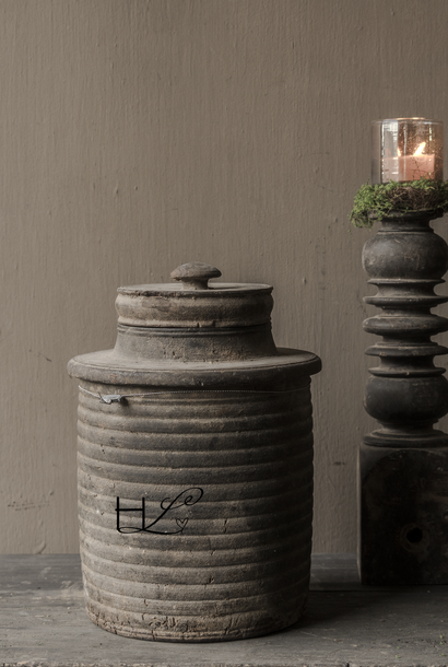 Original Old wooden Nepalese Jar / Pot with lid HOFFZ
