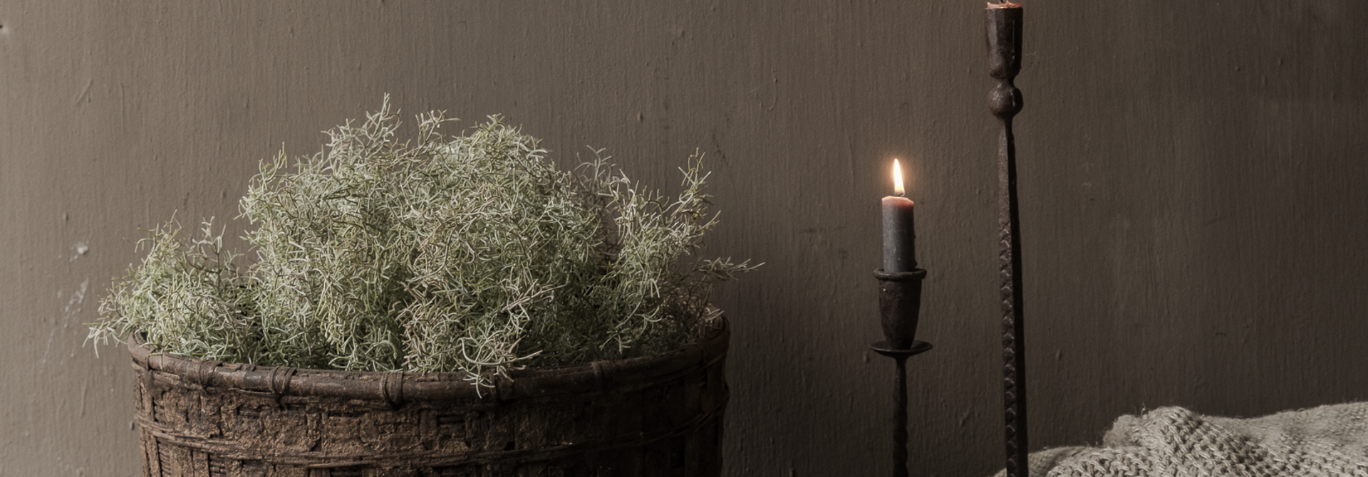 Origineel vintage ratan rieten leem mand