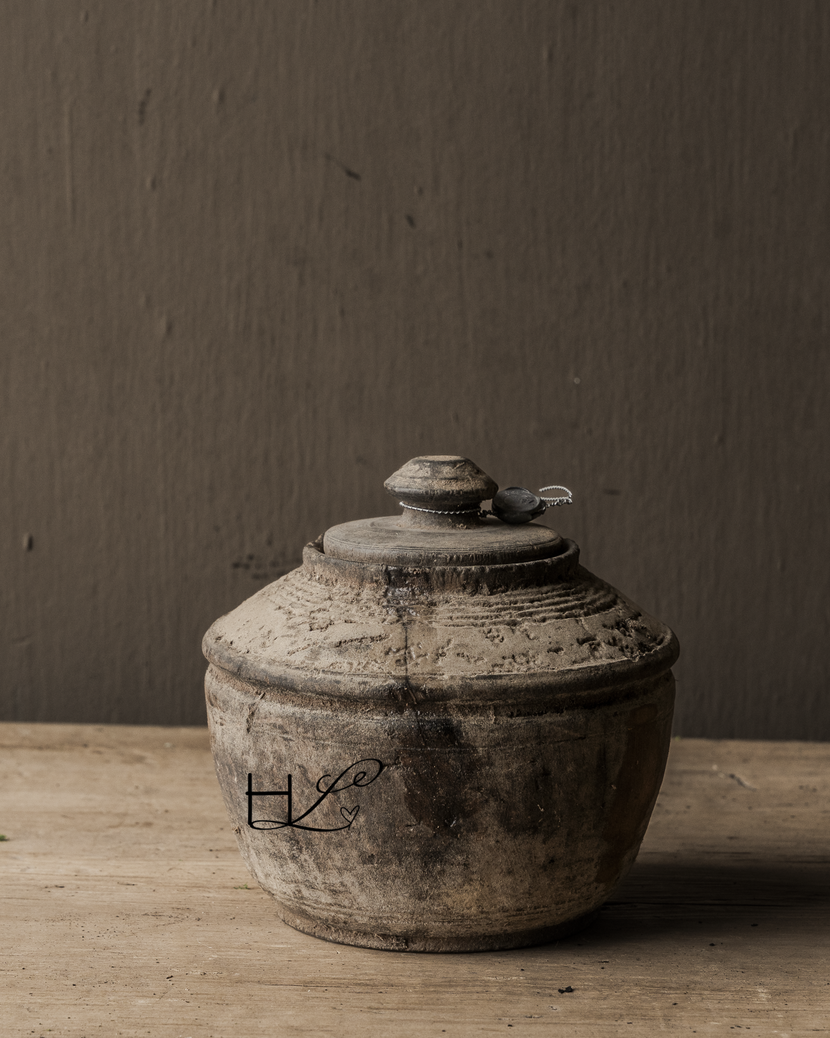 Original Old wooden Nepalese Pot with lid HOFFZ-2