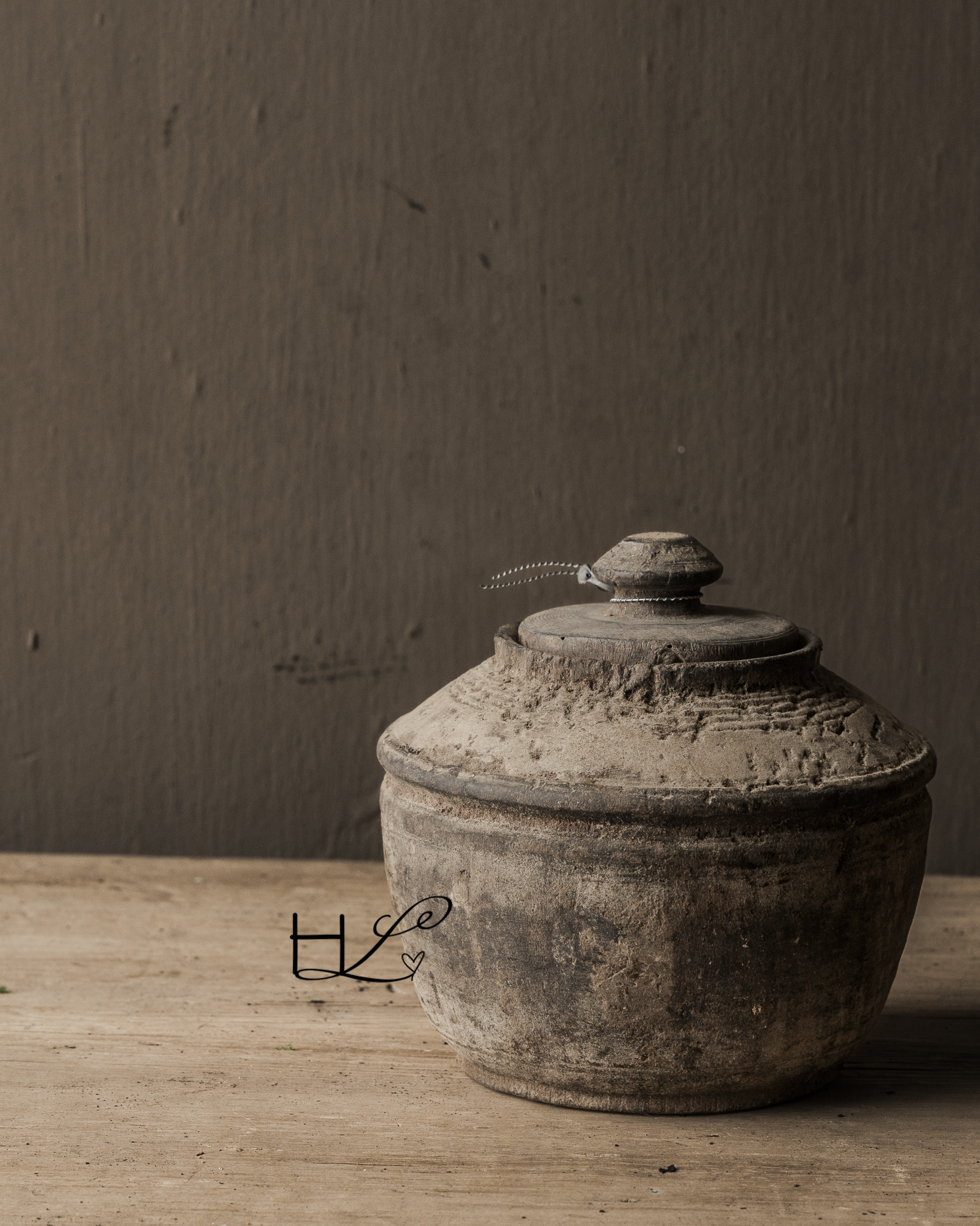 Original Old wooden Nepalese Pot with lid HOFFZ-5