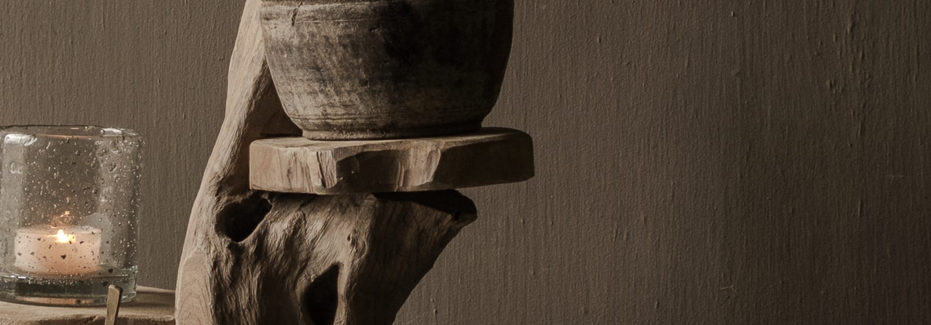 Original Old wooden Nepalese Pot with lid HOFFZ