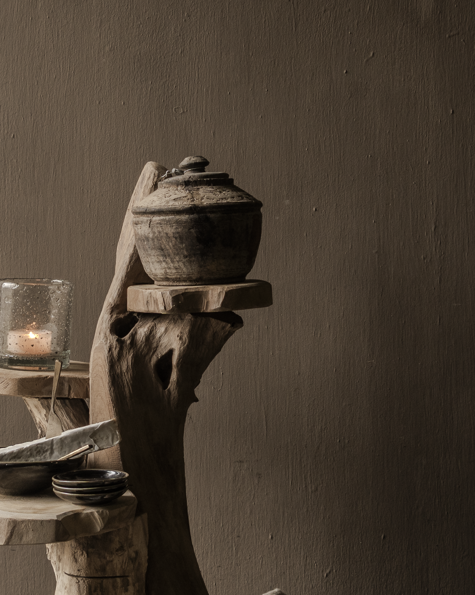 Original Old wooden Nepalese Pot with lid HOFFZ-1