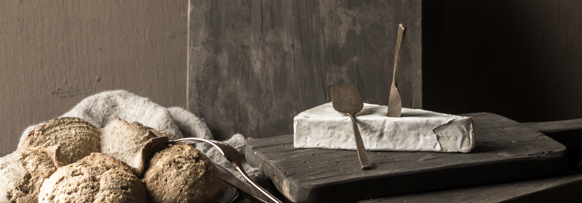 Oud houten broodplank / Snijplank