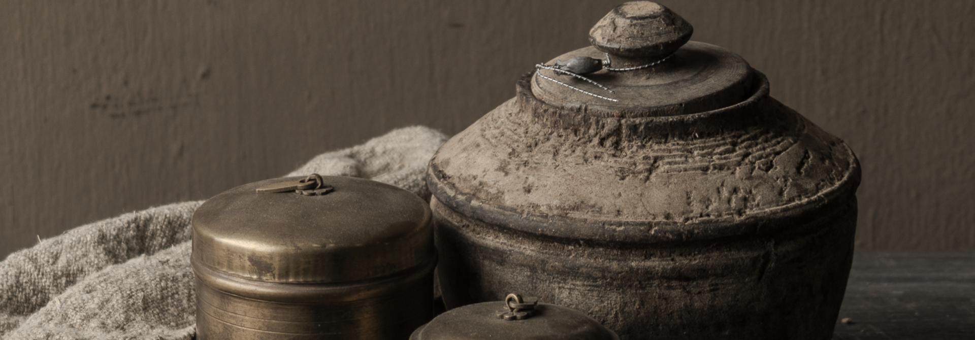 Klein koperen potje met deksel