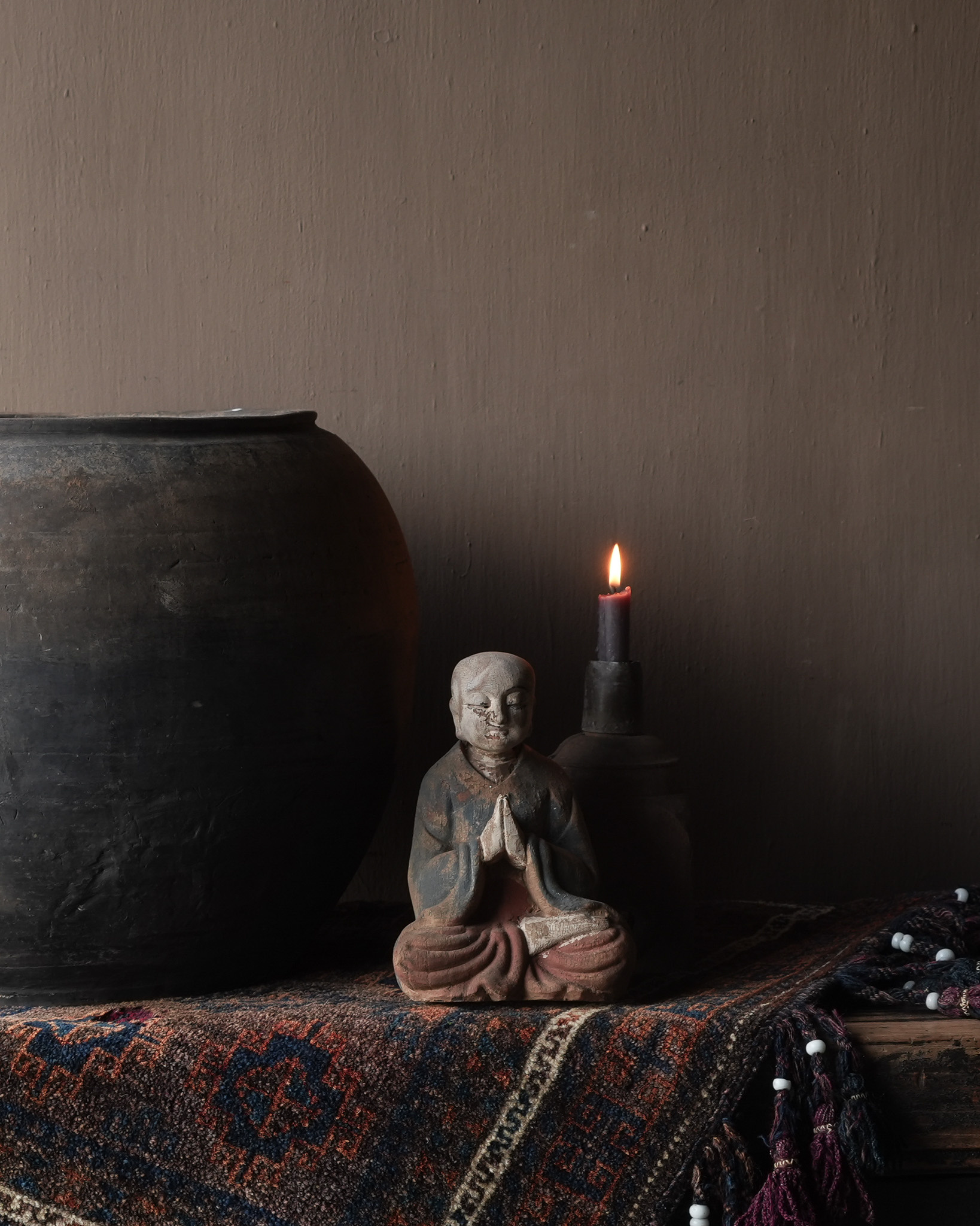 Antiek klein houten monnik beeldje-1