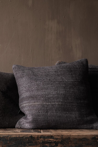 Beautiful sturdy hemp cushion in anthracite gray