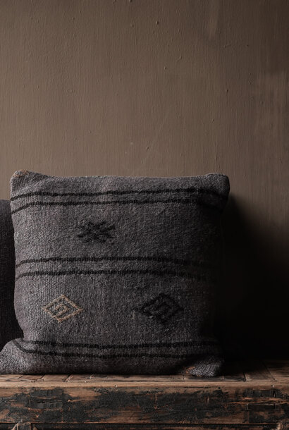 Beautiful sturdy hemp cushion in anthracite gray