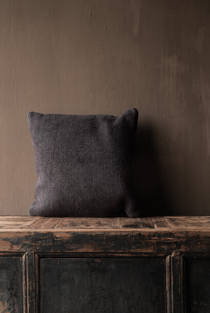 Beautiful sturdy hemp cushion in anthracite gray