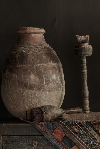 Ancient earthenware jar – unique find