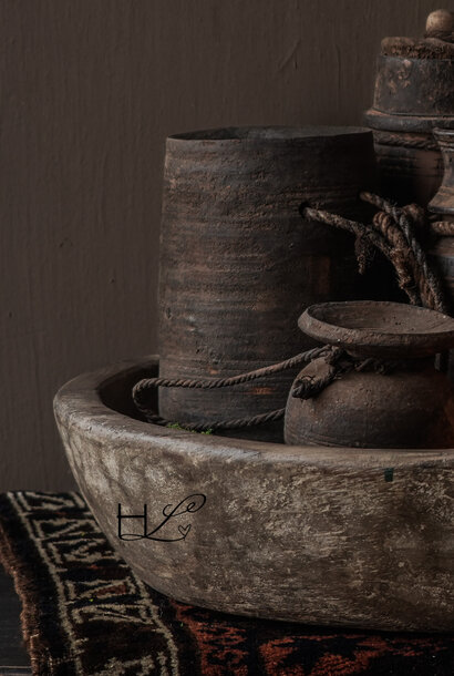 Originele oude houten Nepalese kruik / pot met touw – sobere wabi-sabi decoratie