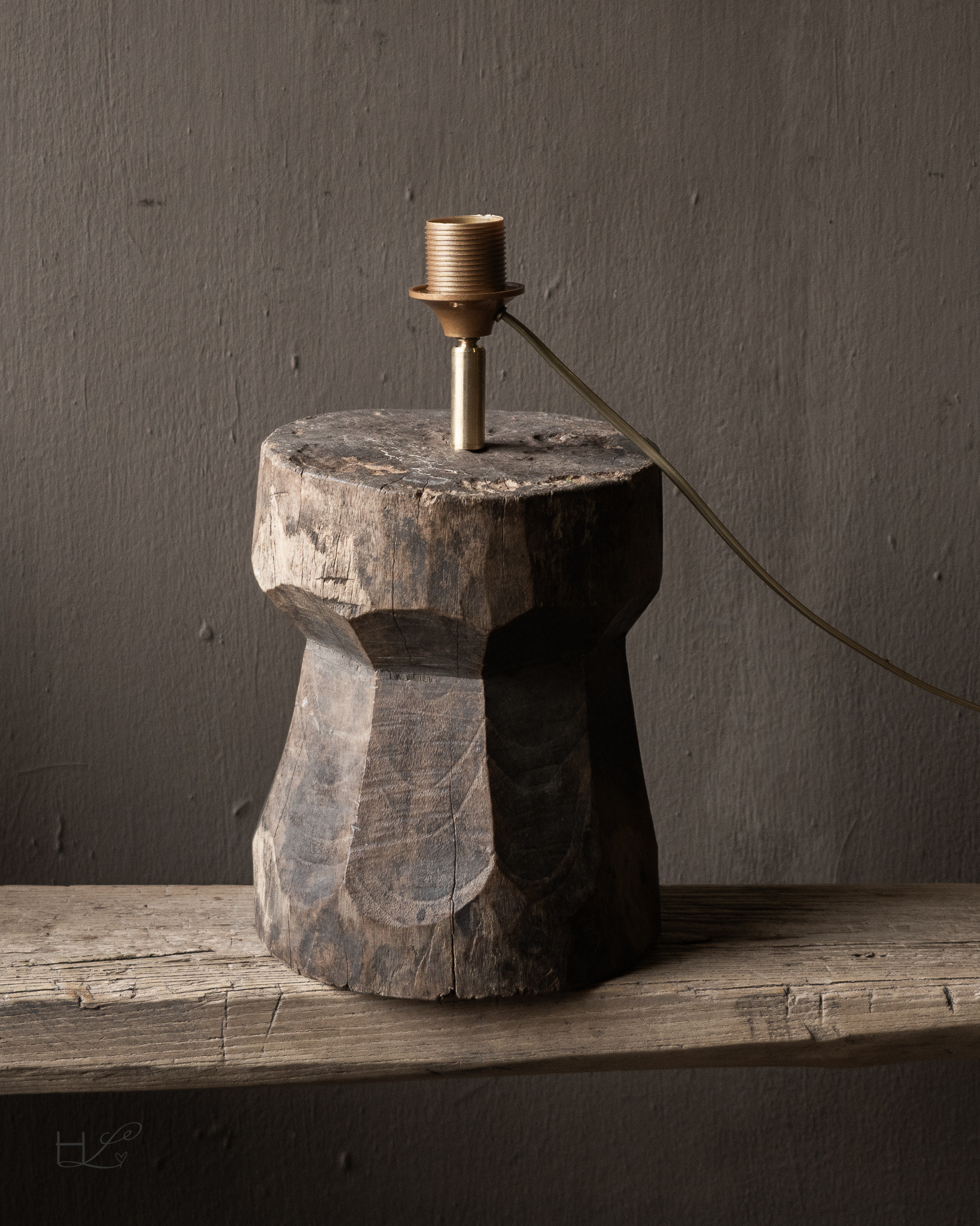 Unique table lamp made from an old wooden baluster – authentic-5
