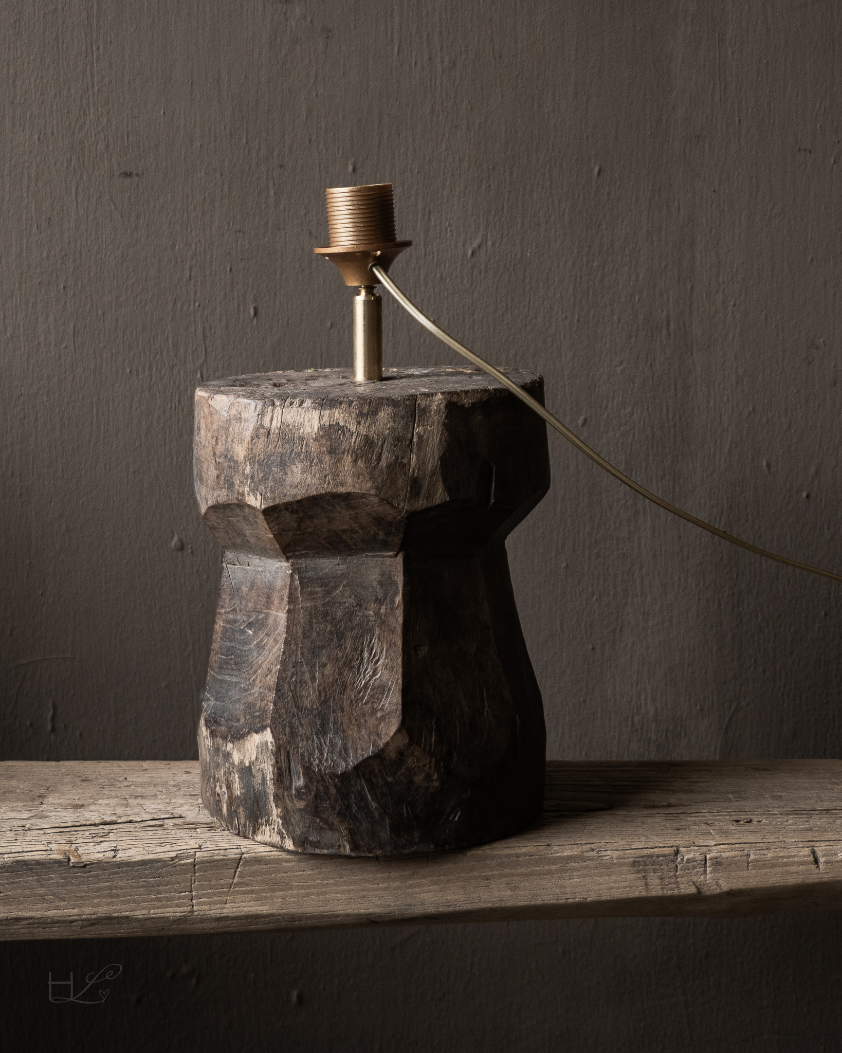 Unique table lamp made from an old wooden baluster – authentic-7