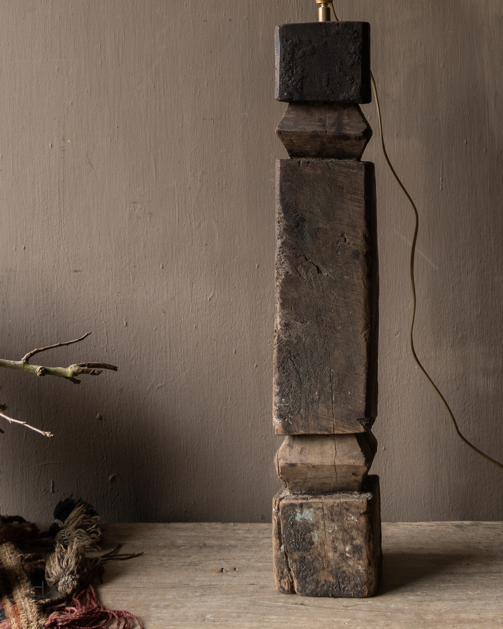 Table lamp made from an old wooden baluster-3