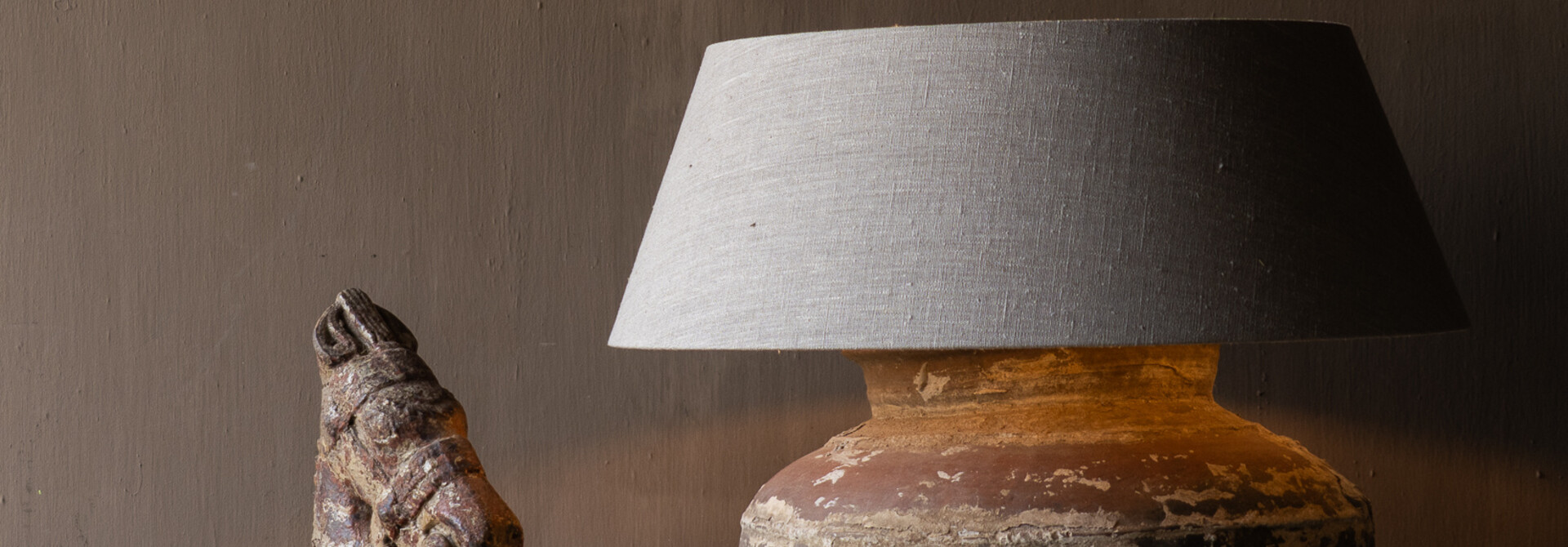 Lamp van oude waterpot – unieke kruiklamp van aardewerk