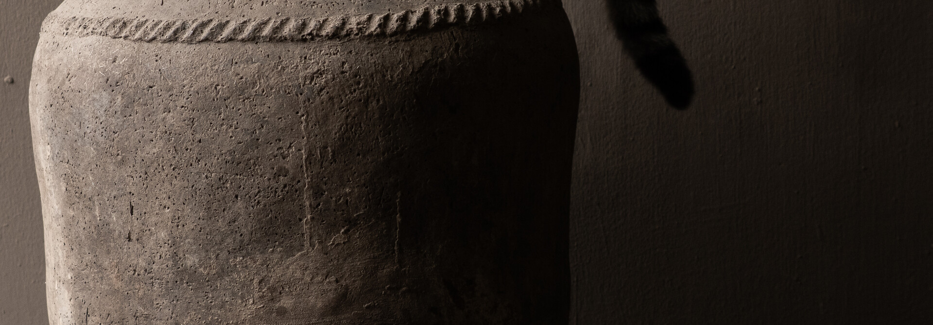 Oude Indiase Kruik – Authentiek Aardewerk