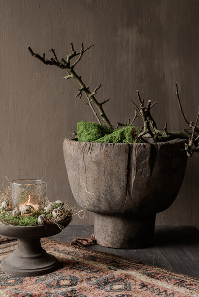 Old wooden bowl on a stand | Luksa Dimensions: Ø41 x H35 cm