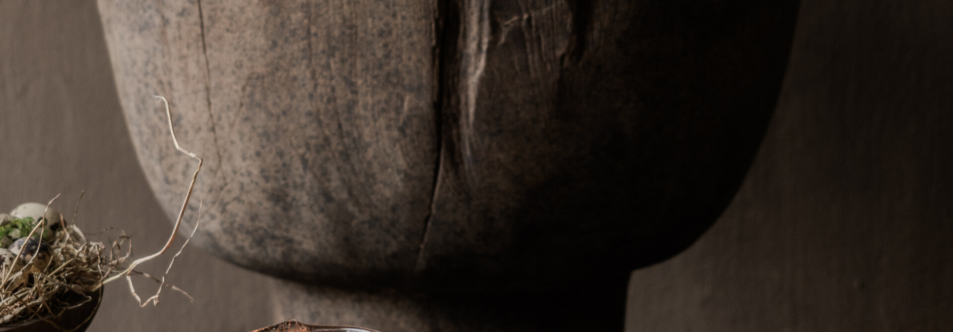 Houten kandelaar BAYU van LUKSA