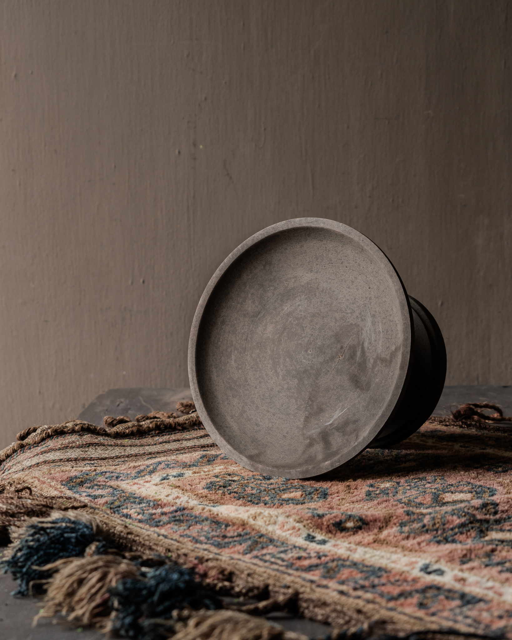 Hölzerne Irfan-Schale auf Fuß – Ø25 x H15 cm – LUKSA-5