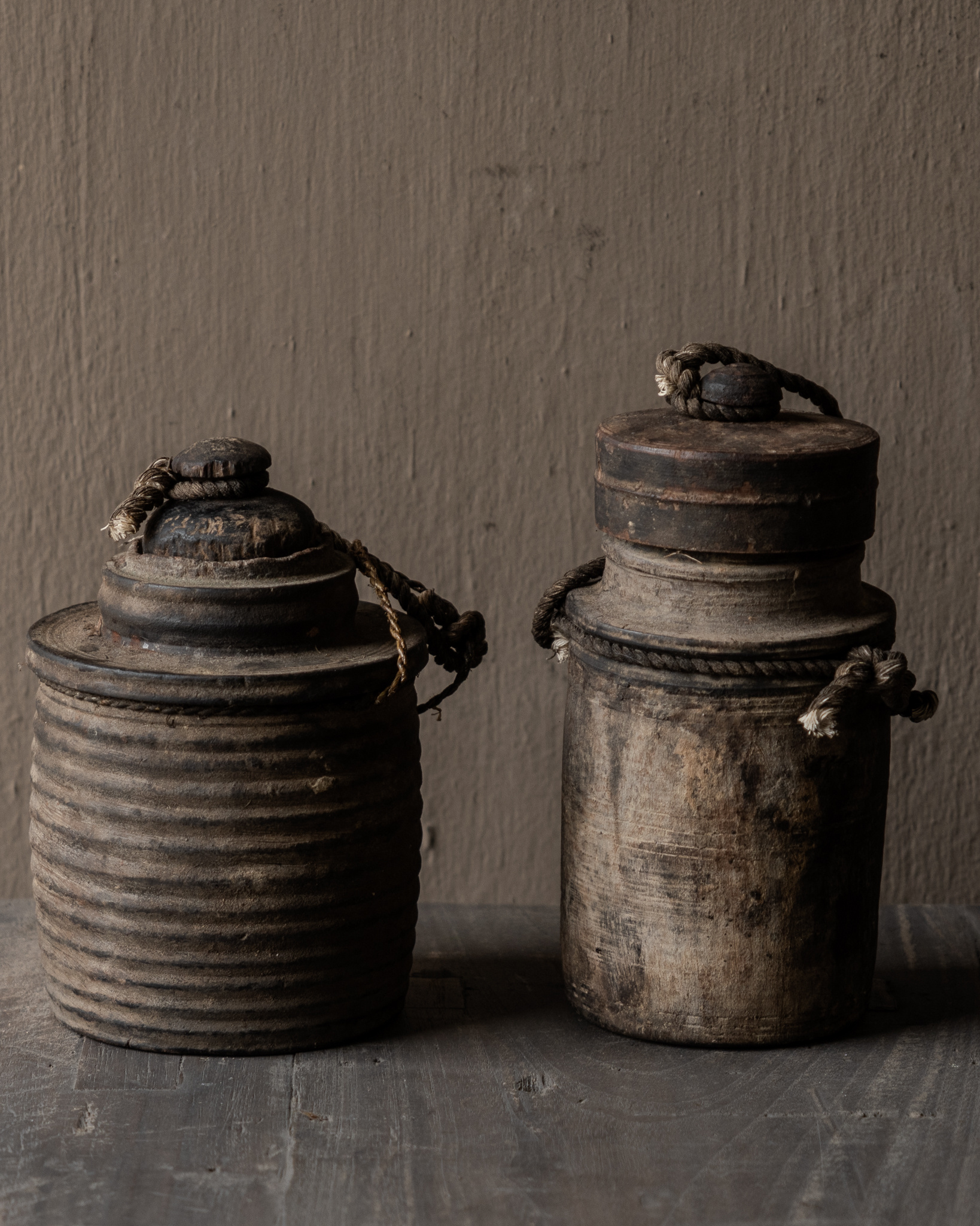 Originele Oude houten Nepalees Kruikje /Potje met deksel-1