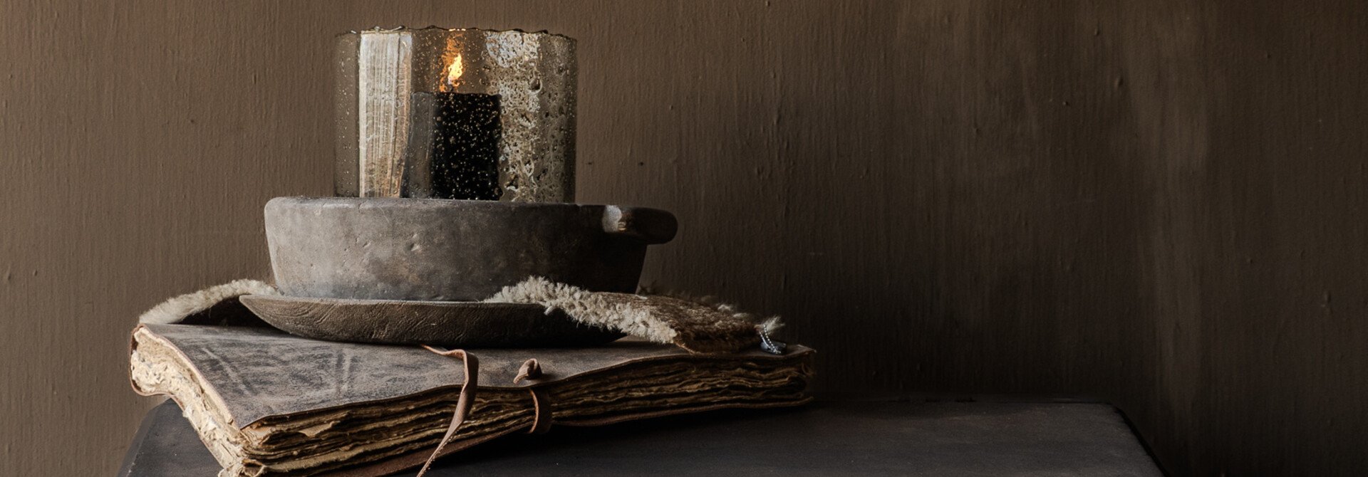 Oud Houten Schrijftafeltje / Lessenaar – Authentiek & Karaktervol