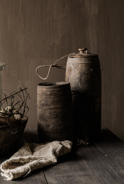 Originele Oude houten Nepalese Kruik met deksel