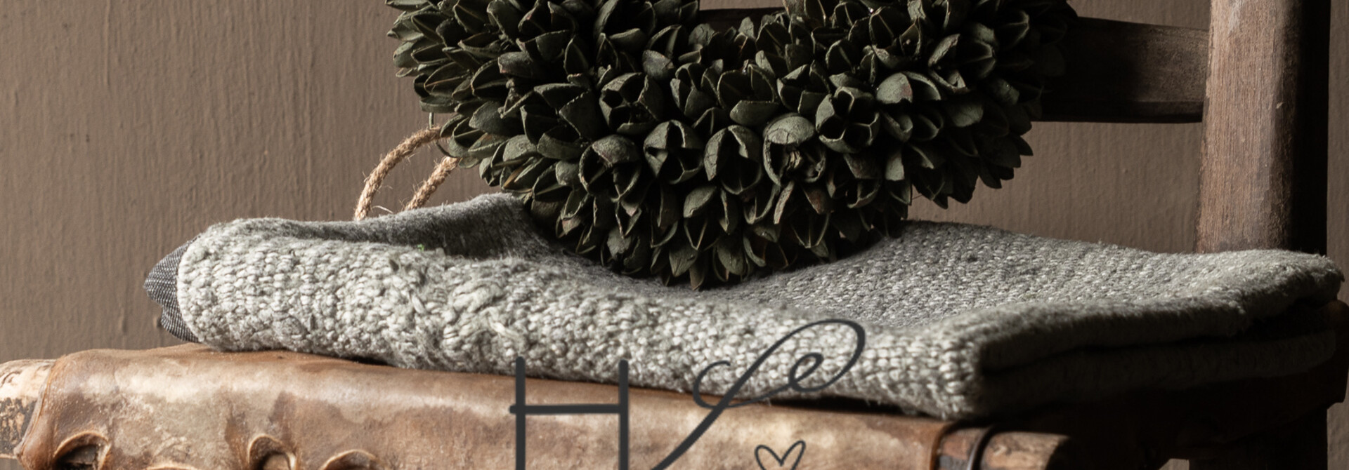 Bakuli (Bucheckern) Kranz dunkelgrün – Ø 27 cm